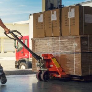 Zastosowanie folii w branży logistycznej i magazynowej – poznaj producenta Gabo